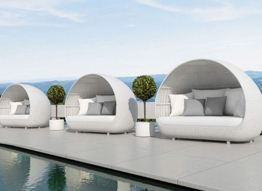 Rattan Outdoor Pool Cabana Daybed with Round Cushion