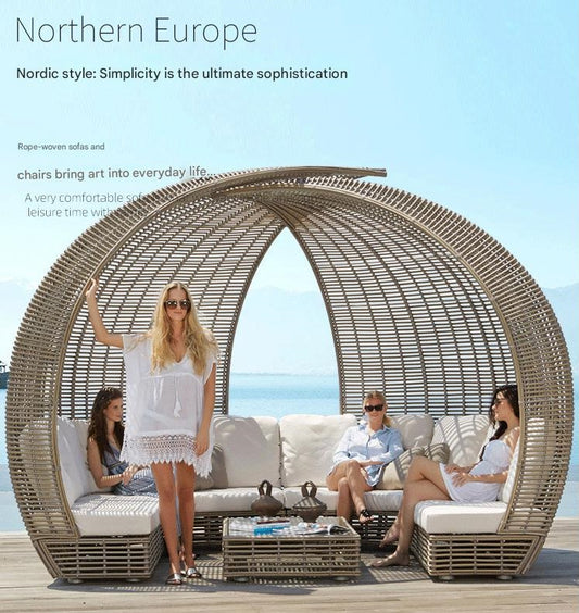 Outdoor Rattan Round Sofa with Canopy