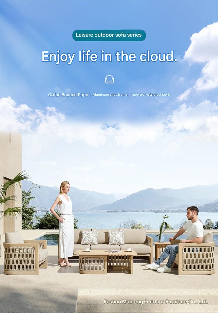 Luxury Outdoor Wooden Rattan Sofa Set with Table