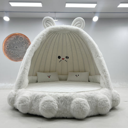 Cute Bear Shaped Canopy Bed