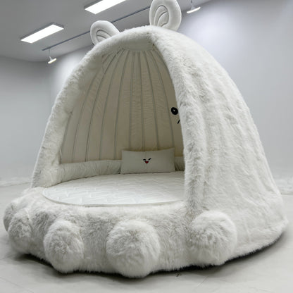 Cute Bear Shaped Canopy Bed