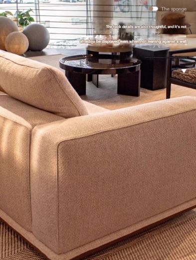 Modern Luxury Curved Sectional Sofa with Chaise Extension