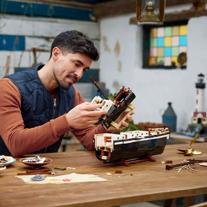 LEGO 10335 Endurance Expedition Ship Building Block Set 5