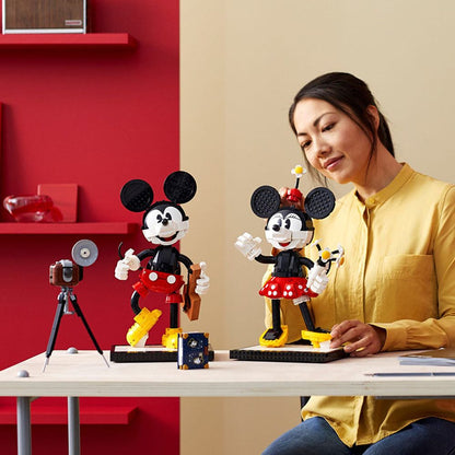 LEGO 43179 Disney Mickey Mouse & Minnie Mouse Building Blocks Set 6