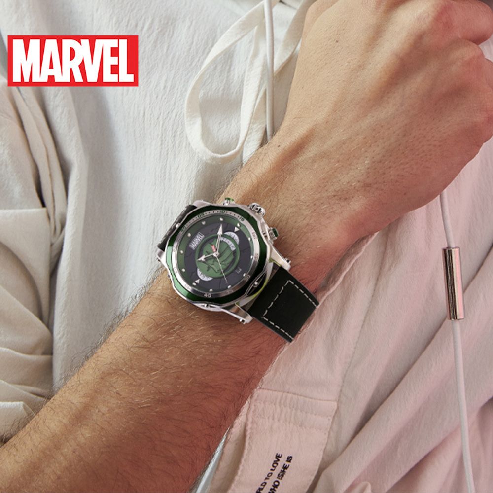 Marvel Men's Hulk Quartz Watch 4